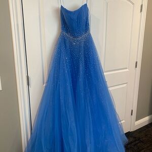 Ashley Lauren long prom, homecoming, evening gown